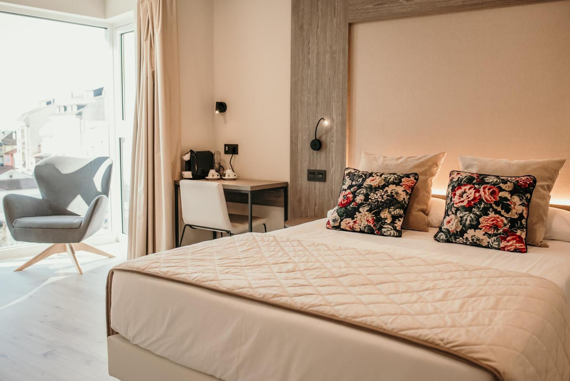 Hotel Lux Мелиде Экстерьер фото
